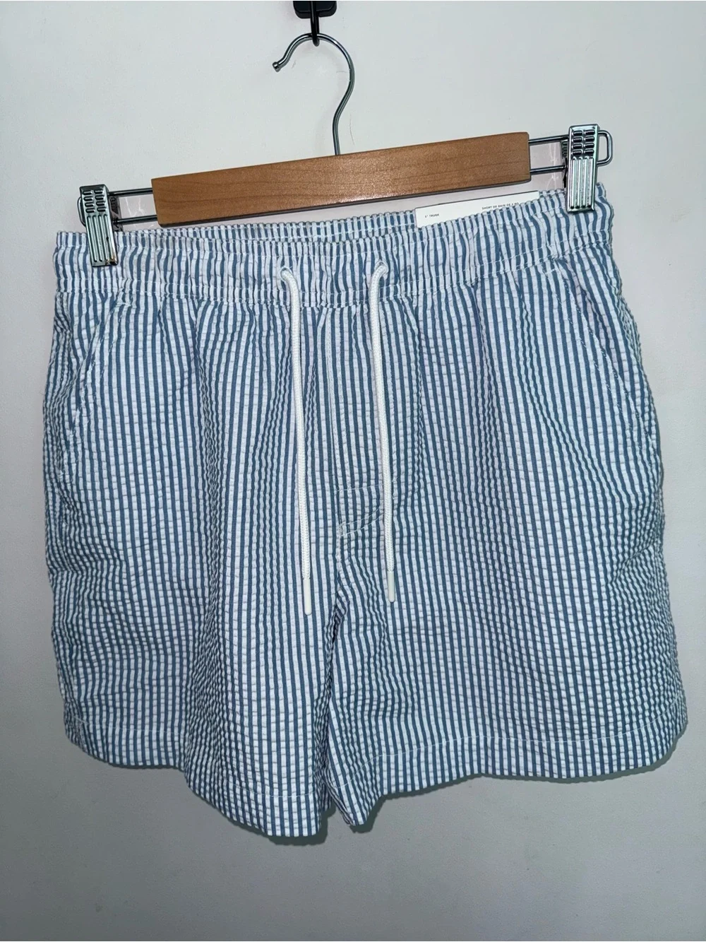 American Eagle 5” Swim Trunks Medium